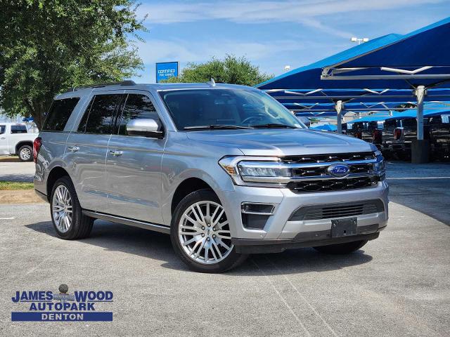 2024 Ford Expedition Vehicle Photo in DENTON, TX 76210-9321