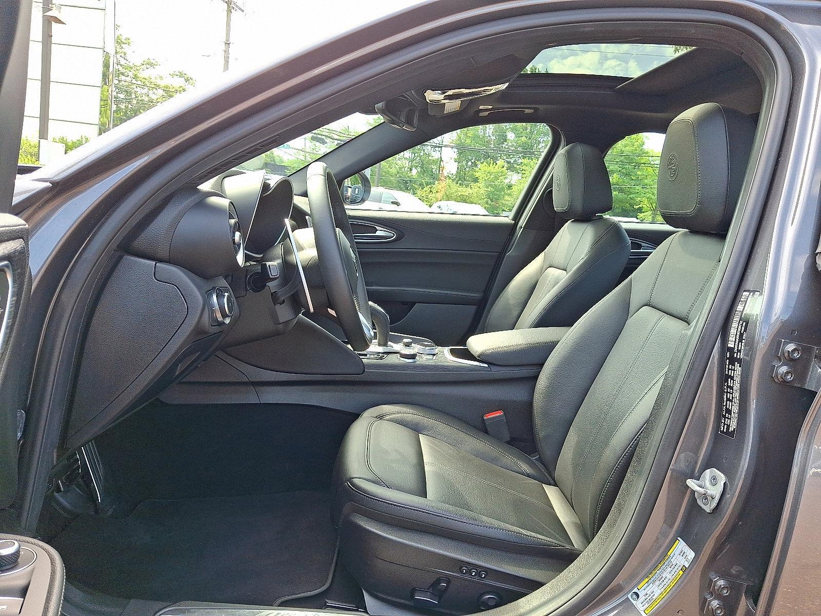 2022 Alfa Romeo Giulia Vehicle Photo in Willow Grove, PA 19090