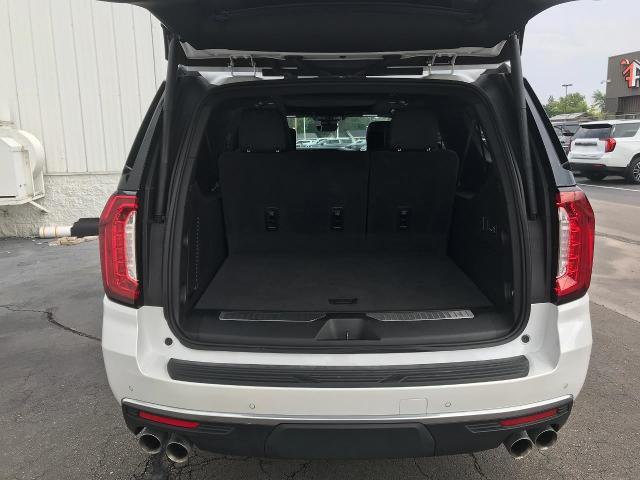 2024 GMC Yukon XL Vehicle Photo in GREEN BAY, WI 54303-3330