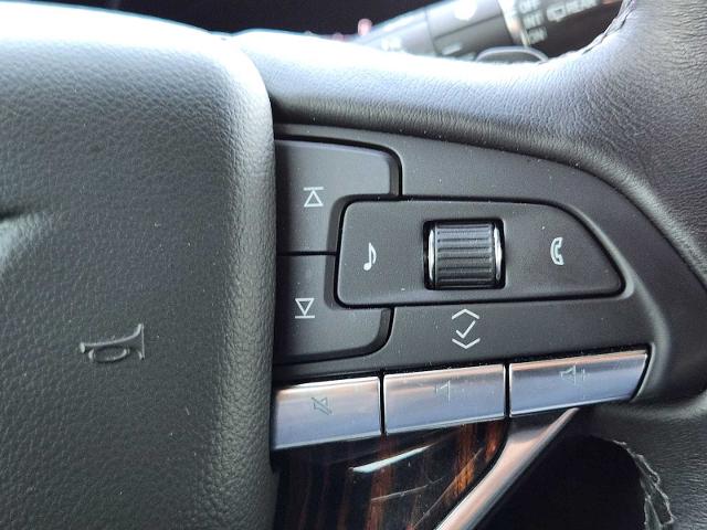 2022 Cadillac Escalade Vehicle Photo in DENTON, TX 76210-9321