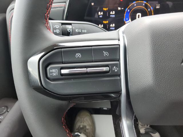 2024 Chevrolet Colorado Vehicle Photo in NEW ALEXANDRIA, PA 15670-3004