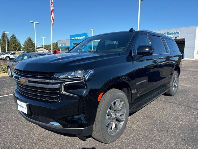 2024 Chevrolet Suburban Vehicle Photo in SAUK CITY, WI 53583-1301