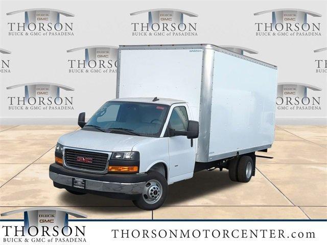 2024 GMC Savana Cutaway 3500 Vehicle Photo in PASADENA, CA 91107-3803