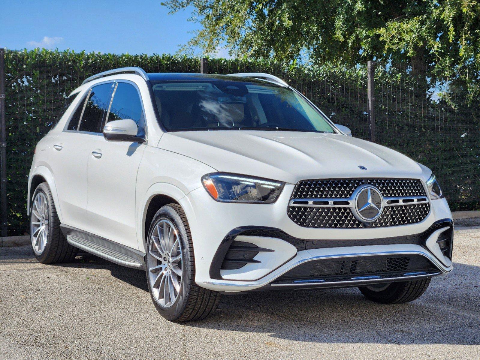 2025 Mercedes-Benz GLE Vehicle Photo in HOUSTON, TX 77079