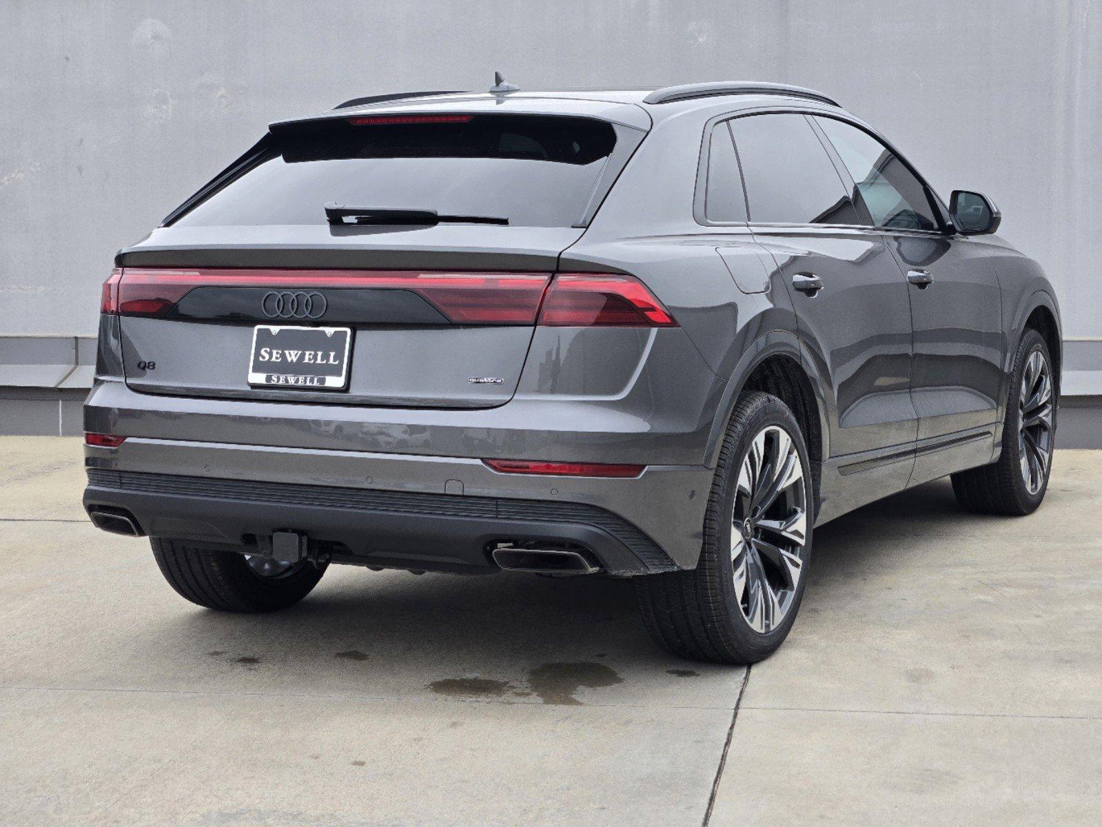 2025 Audi Q8 Vehicle Photo in SUGAR LAND, TX 77478