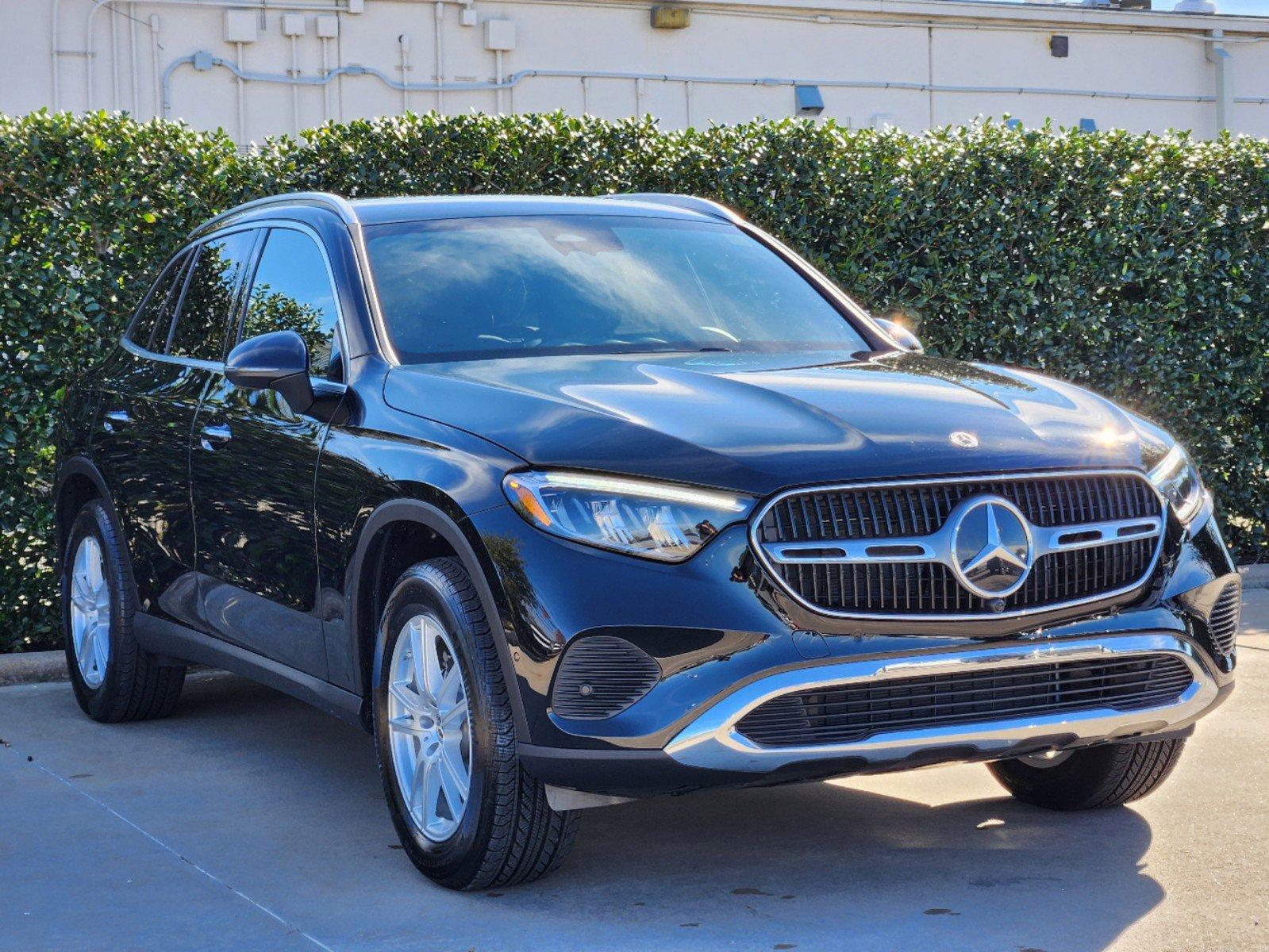 2025 Mercedes-Benz GLC Vehicle Photo in HOUSTON, TX 77079