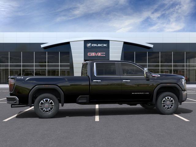 2025 GMC Sierra 2500 HD Vehicle Photo in MEDINA, OH 44256-9631