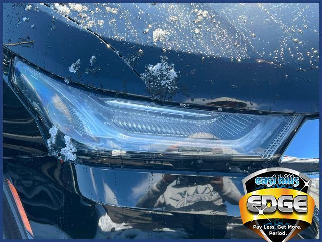 2023 Chevrolet Traverse Vehicle Photo in Roslyn, NY 11576