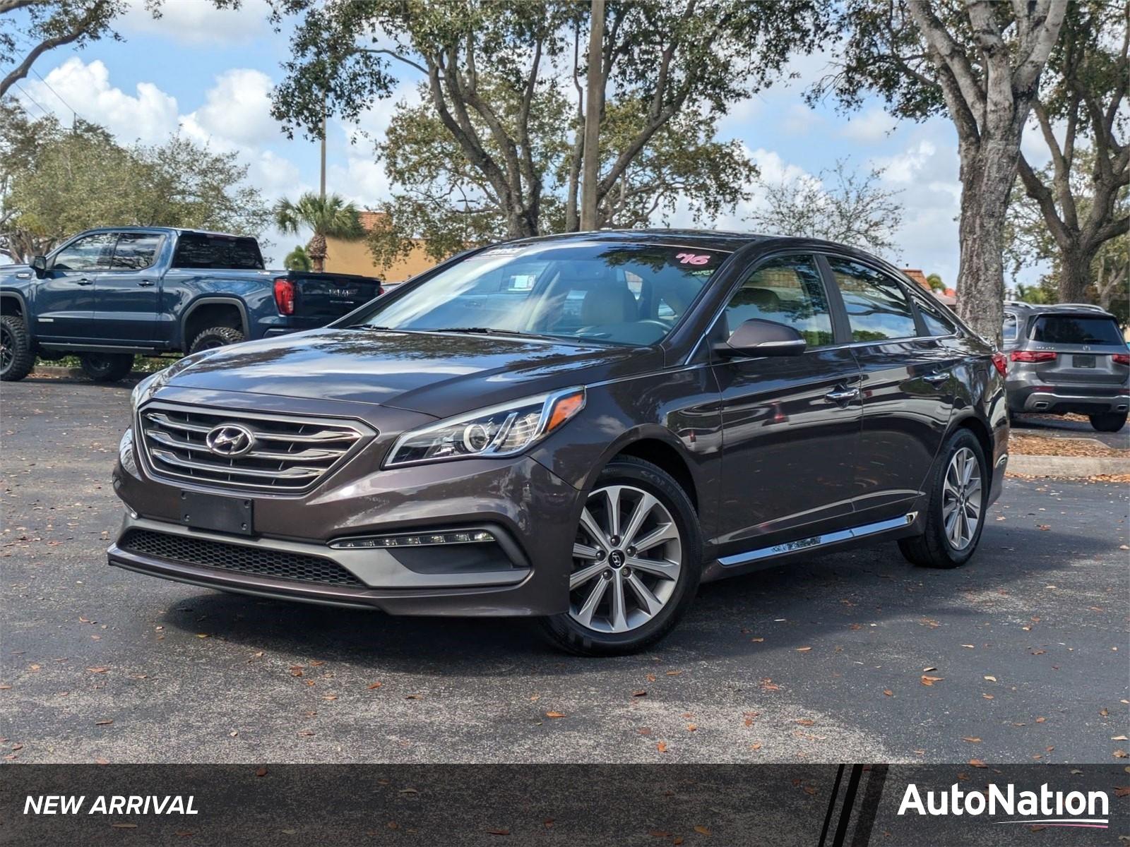 2016 Hyundai SONATA Vehicle Photo in Panama City, FL 32401