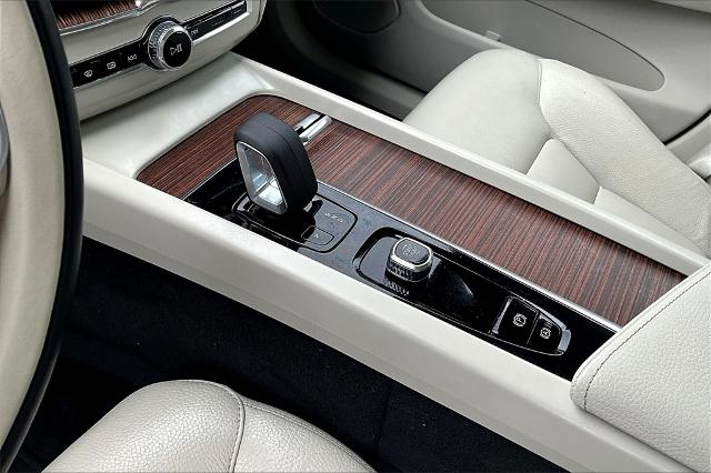 2022 Volvo XC60 Recharge Plug-In Hybrid Vehicle Photo in Houston, TX 77007