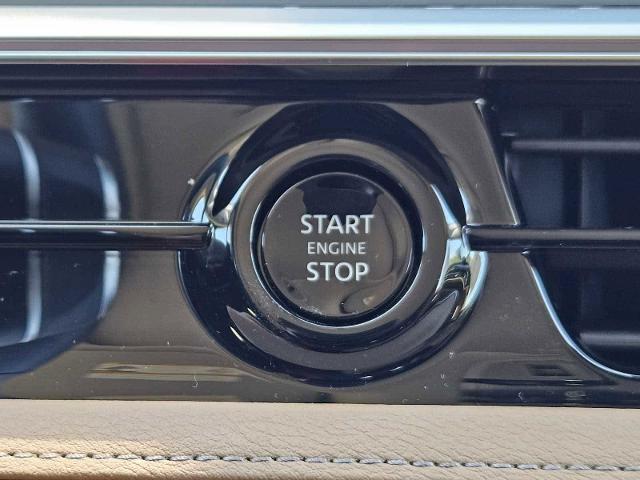 2025 INFINITI QX80 Vehicle Photo in Fort Worth, TX 76132
