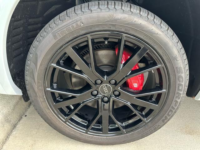 2025 Audi SQ5 Vehicle Photo in HOUSTON, TX 77090