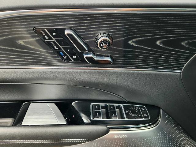 2024 Cadillac LYRIQ Vehicle Photo in HOUSTON, TX 77079