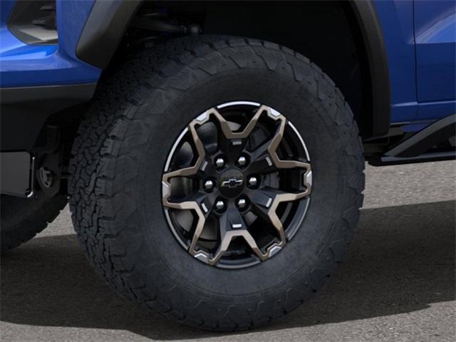 2025 Chevrolet Colorado Vehicle Photo in ENGLEWOOD, CO 80113-6708