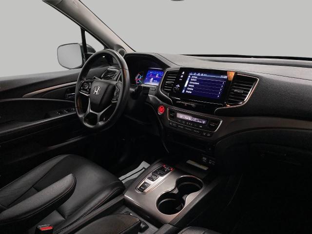 2022 Honda Pilot Vehicle Photo in Appleton, WI 54913