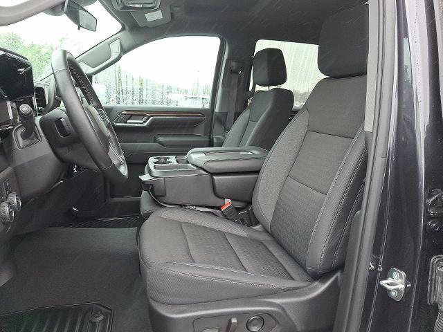 2024 Chevrolet Silverado 1500 Vehicle Photo in TREVOSE, PA 19053-4984