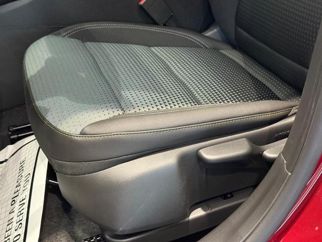2025 Chevrolet Trax Vehicle Photo in COLUMBIA, MO 65203-3903