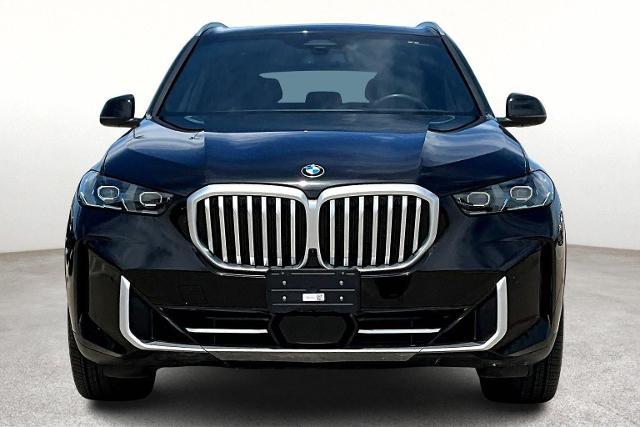 2025 BMW X5 sDrive40i Vehicle Photo in San Antonio, TX 78230