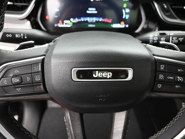2023 Jeep Grand Cherokee 4xe Vehicle Photo in Cedar Rapids, IA 52402