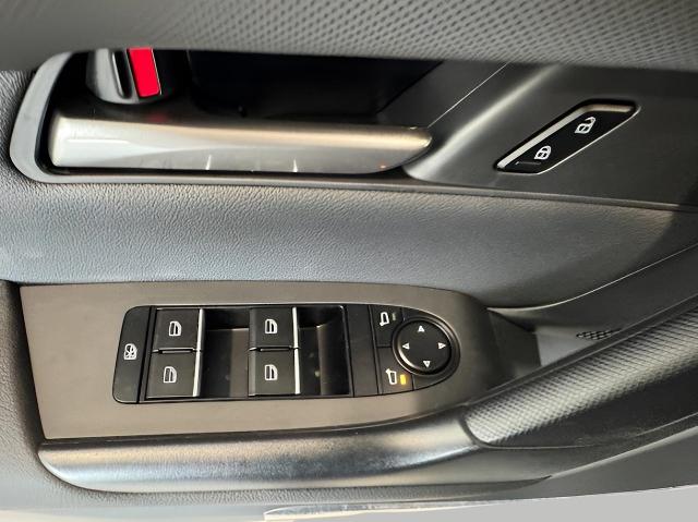2025 Mazda CX-50 Vehicle Photo in Green Bay, WI 54304