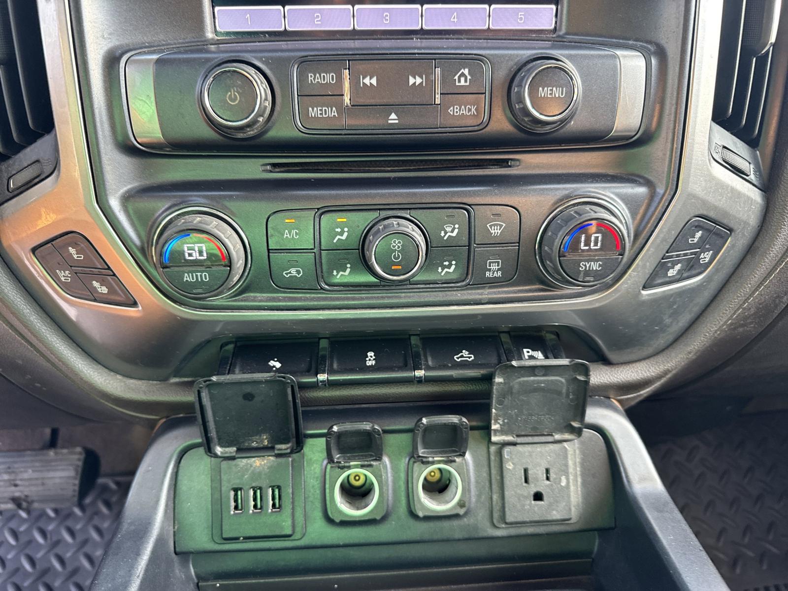 2015 Chevrolet Silverado 3500 HD Vehicle Photo in GEORGETOWN, TX 78626-7508