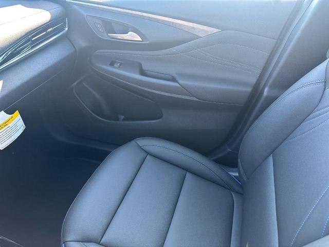 2025 Buick Envista Vehicle Photo in COLUMBIA, MO 65203-3903