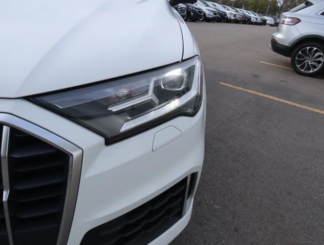 2021 Audi Q7 Vehicle Photo in DETROIT, MI 48207-4102