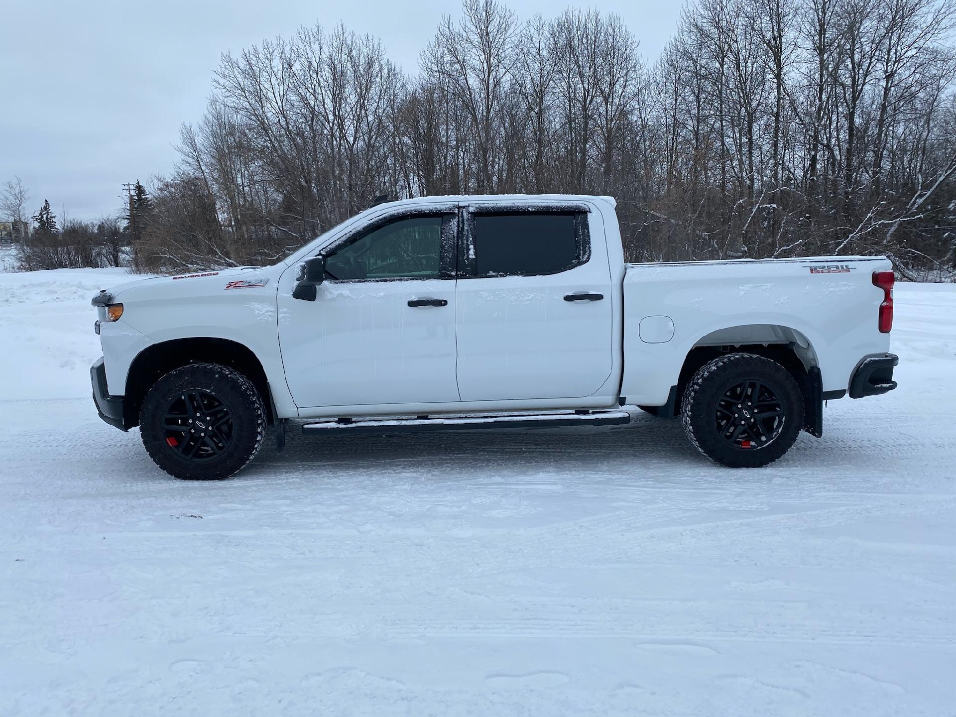 Used 2021 Chevrolet Silverado 1500 Custom Trail Boss with VIN 1GCPYCEF7MZ293158 for sale in International Falls, Minnesota