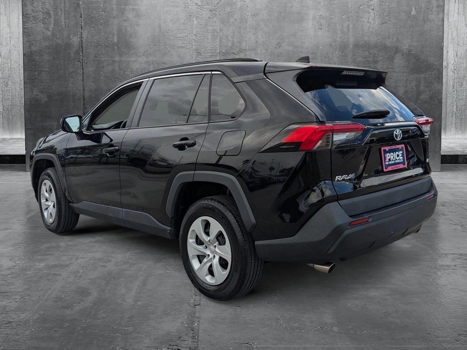 2019 Toyota RAV4 Vehicle Photo in Winter Park, FL 32792