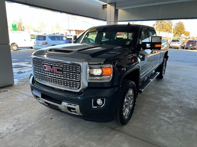 Used 2018 GMC Sierra 2500 Denali HD Denali with VIN 1GT12UEY4JF104378 for sale in Ossian, IN