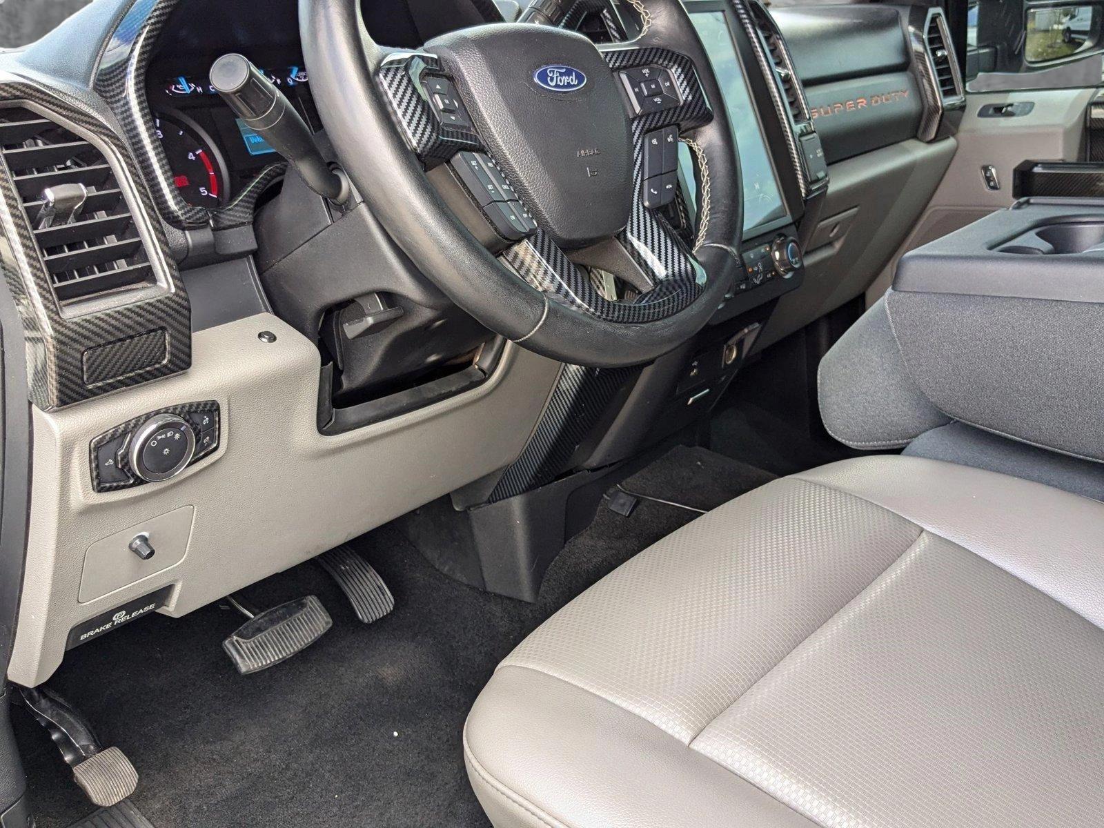 2018 Ford Super Duty F-250 SRW Vehicle Photo in Miami, FL 33015