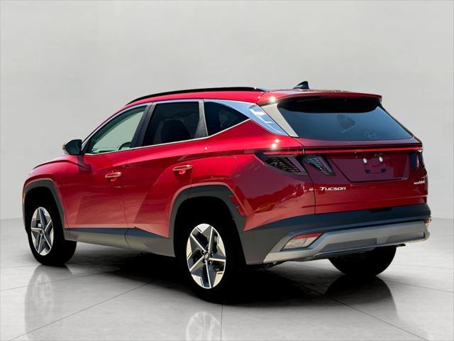 2025 Hyundai TUCSON Hybrid Vehicle Photo in Green Bay, WI 54304