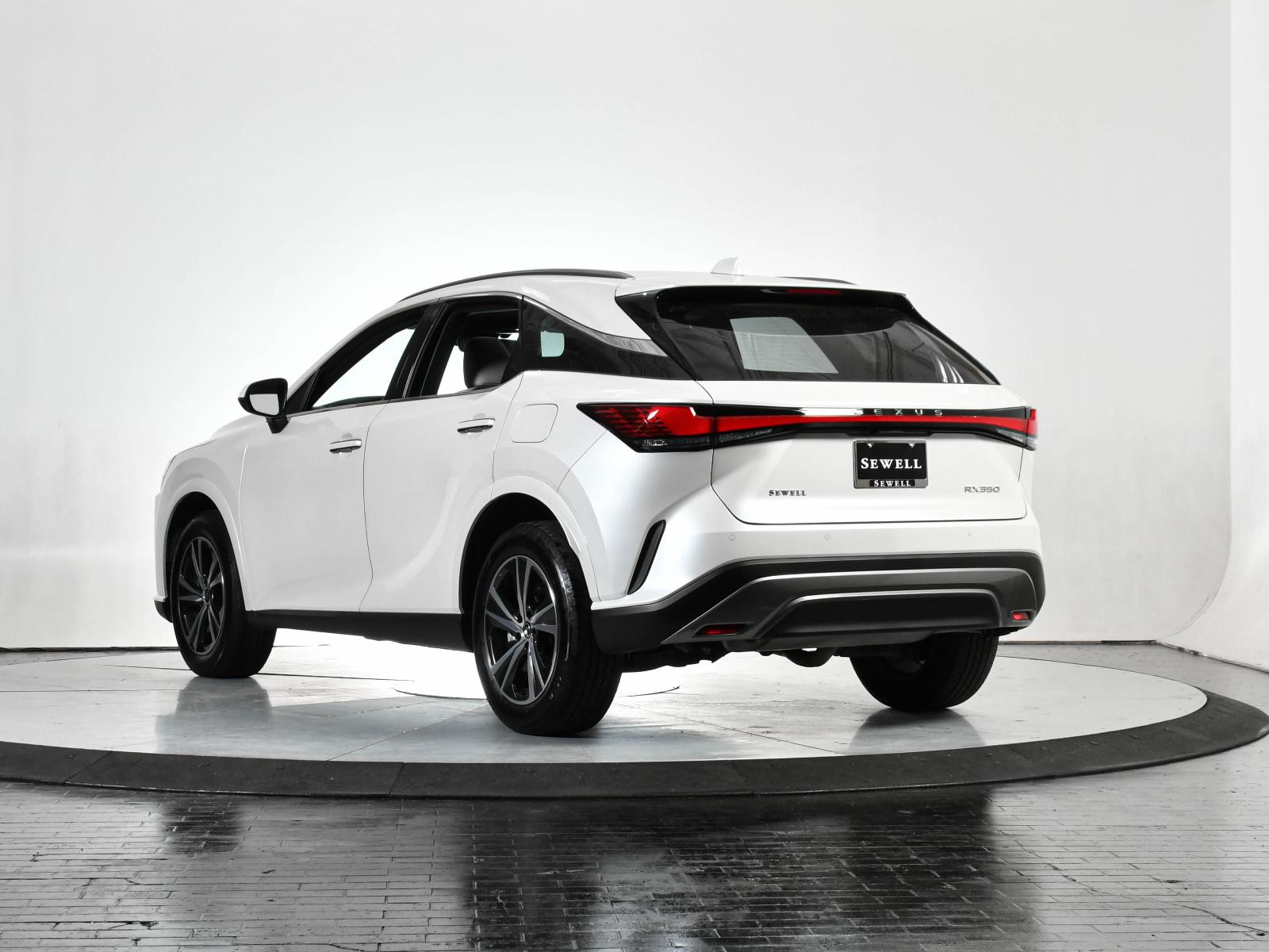 2024 Lexus RX 350 Vehicle Photo in DALLAS, TX 75235