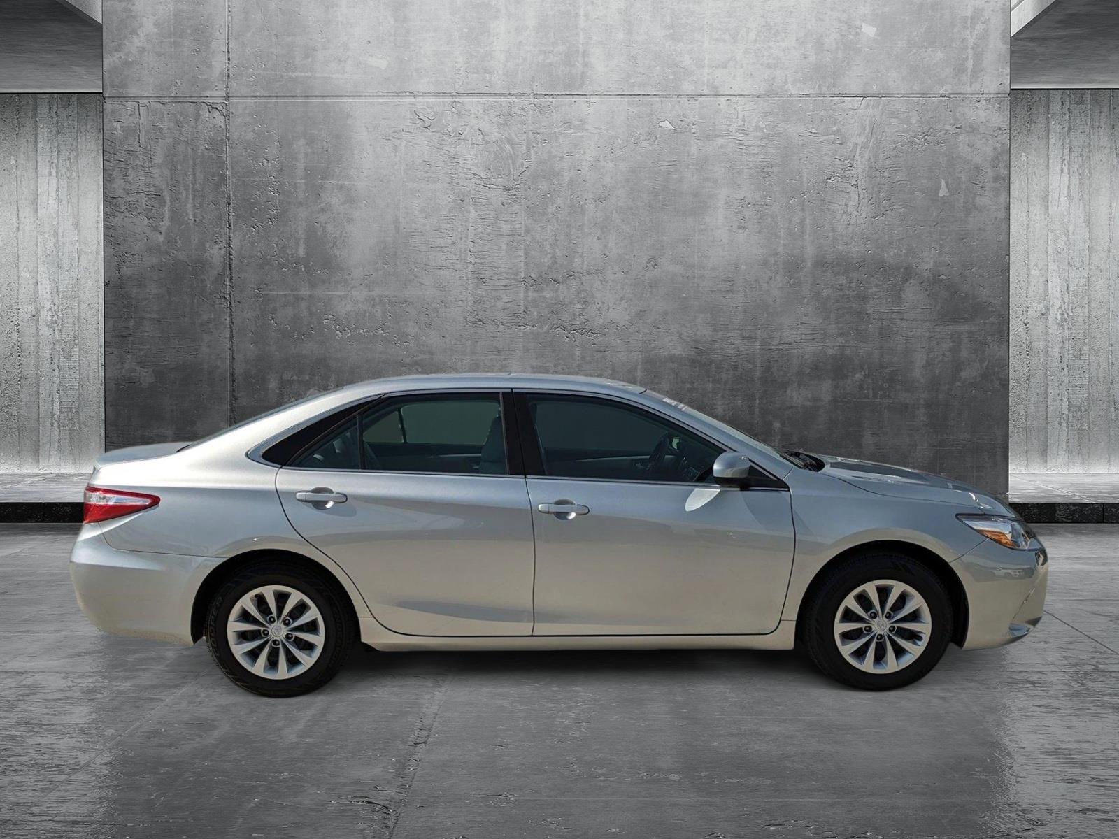 2015 Toyota Camry Vehicle Photo in Rockville, MD 20852