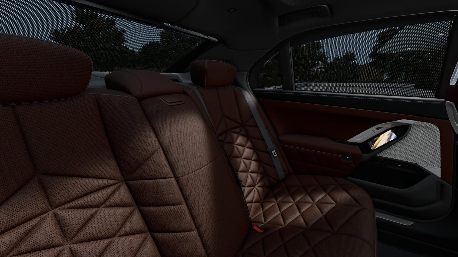 2025 BMW 740i xDrive Vehicle Photo in GRAPEVINE, TX 76051