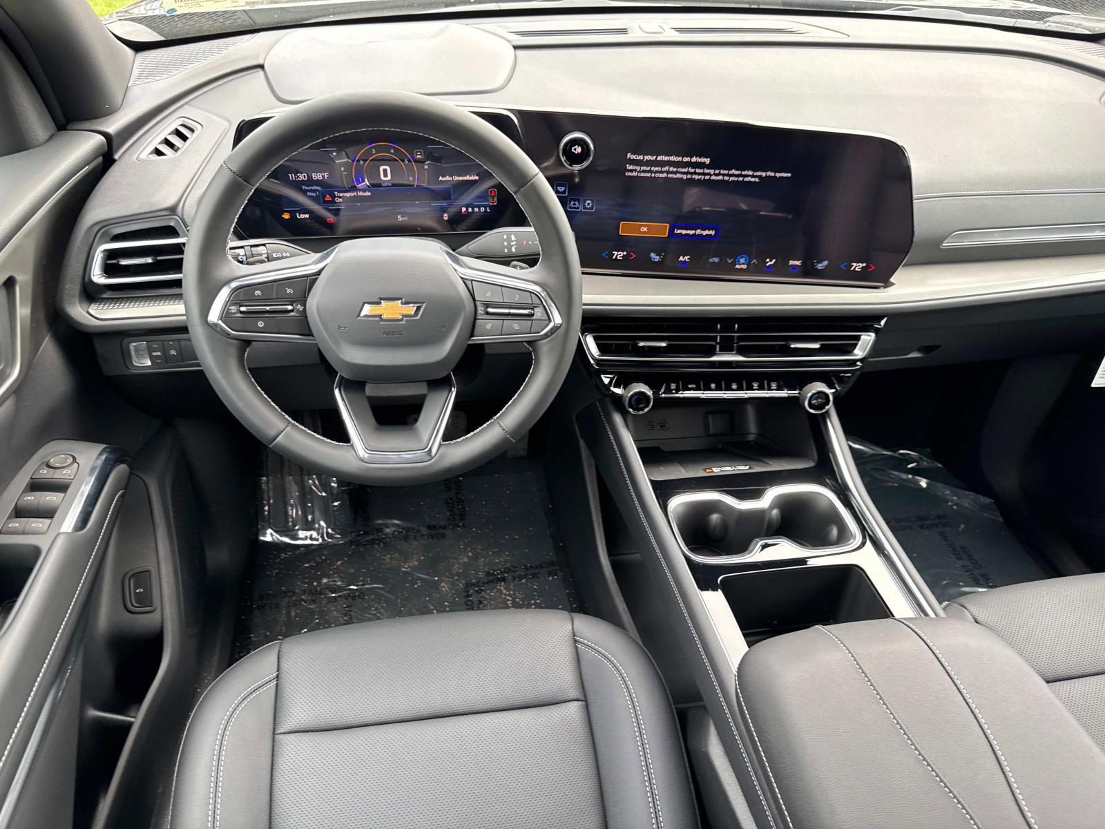 2025 Chevrolet Traverse Vehicle Photo in LOS ANGELES, CA 90007-3794