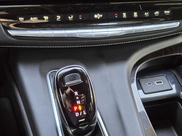 2023 Cadillac Escalade Vehicle Photo in DENTON, TX 76210-9321