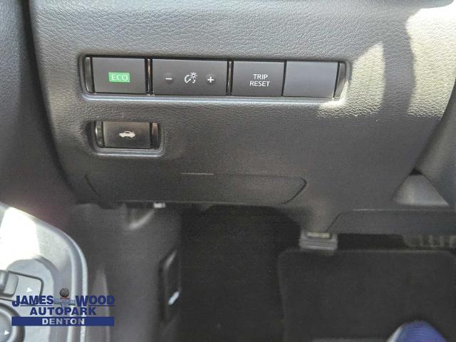 2020 Nissan Sentra Vehicle Photo in DENTON, TX 76210-9321