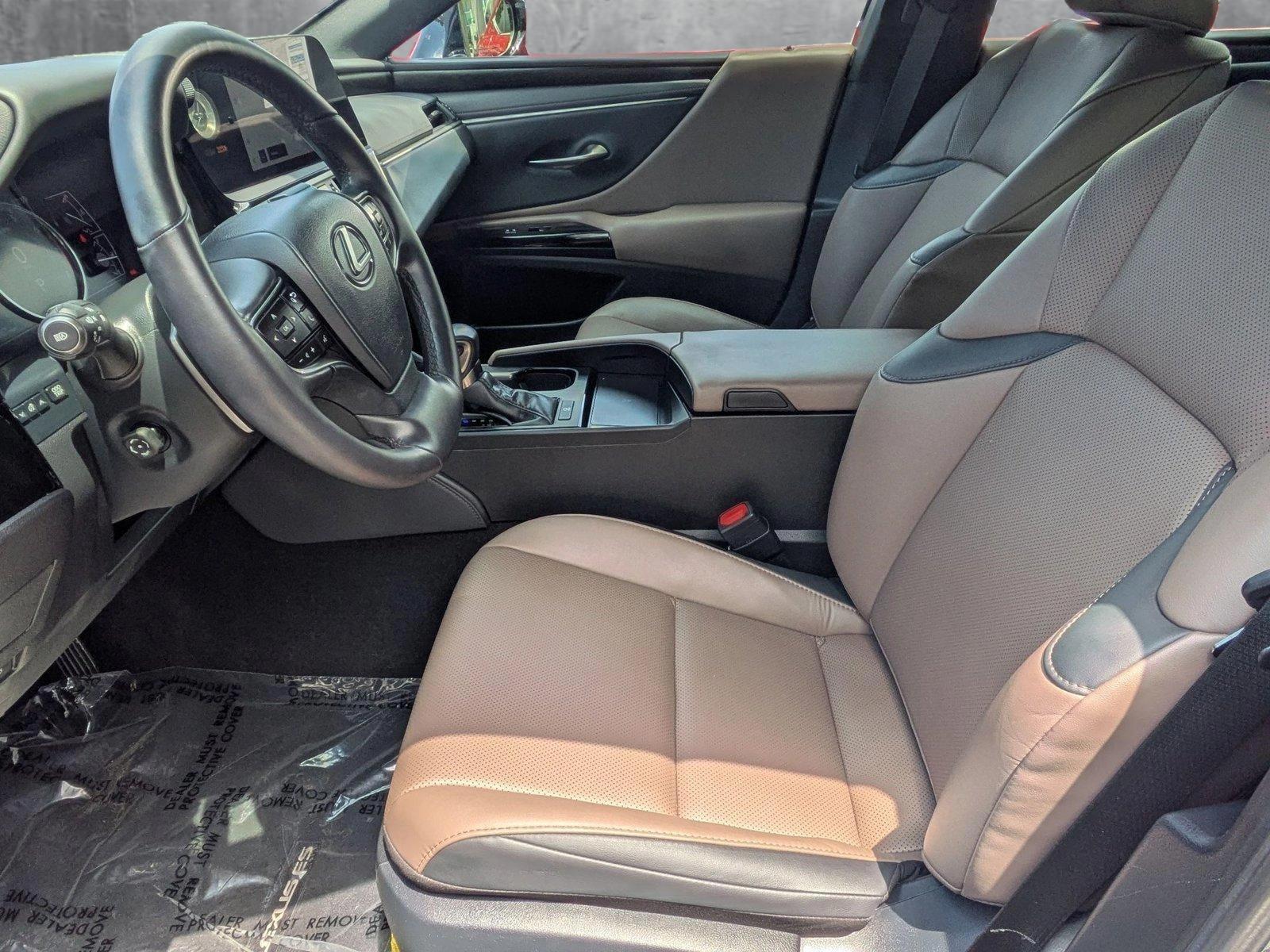 2024 Lexus ES 350 Vehicle Photo in Clearwater, FL 33761