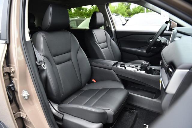 2025 Nissan Rogue Vehicle Photo in Ballwin, MO 63011