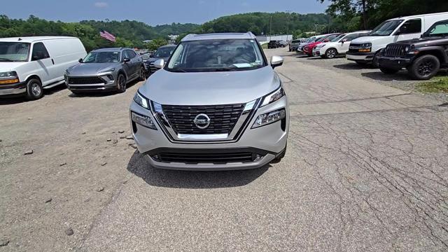 2021 Nissan Rogue Vehicle Photo in Pleasant Hills, PA 15236