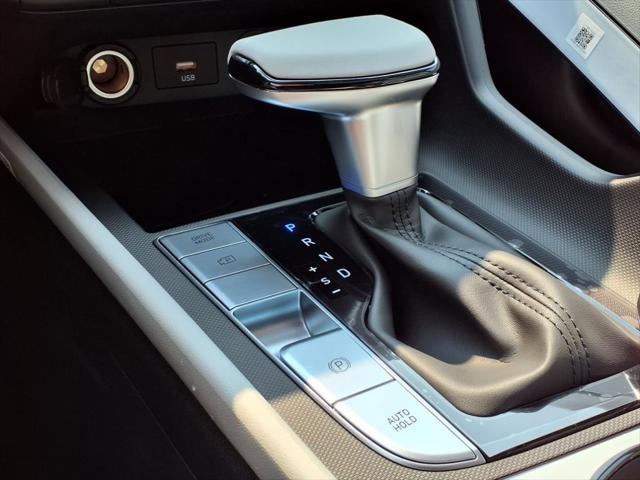 2025 Hyundai ELANTRA Hybrid Vehicle Photo in Peoria, IL 61615