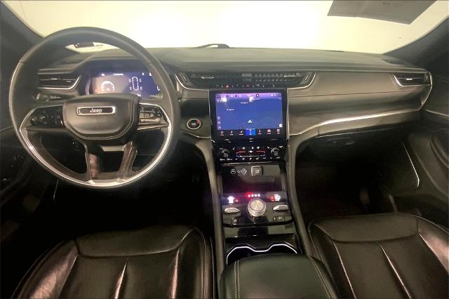 2023 Jeep Grand Cherokee L Vehicle Photo in Lees Summit, MO 64086