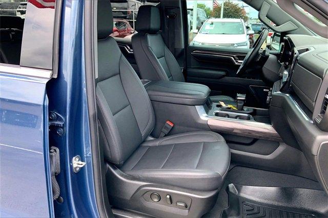 2024 Chevrolet Silverado 1500 Vehicle Photo in KANSAS CITY, MO 64114-4502