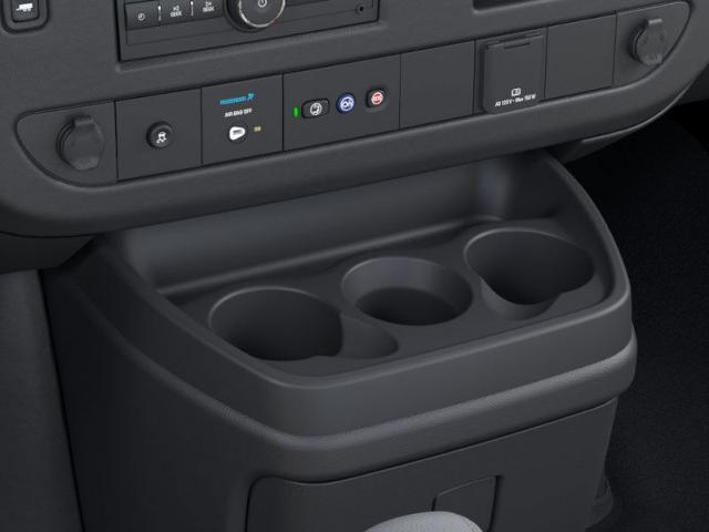 2025 Chevrolet Express Cutaway 4500 Vehicle Photo in GEORGETOWN, TX 78626-7508