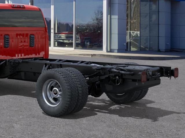 2025 Chevrolet Silverado 3500 HD Chassis Cab Vehicle Photo in DANBURY, CT 06810-5034