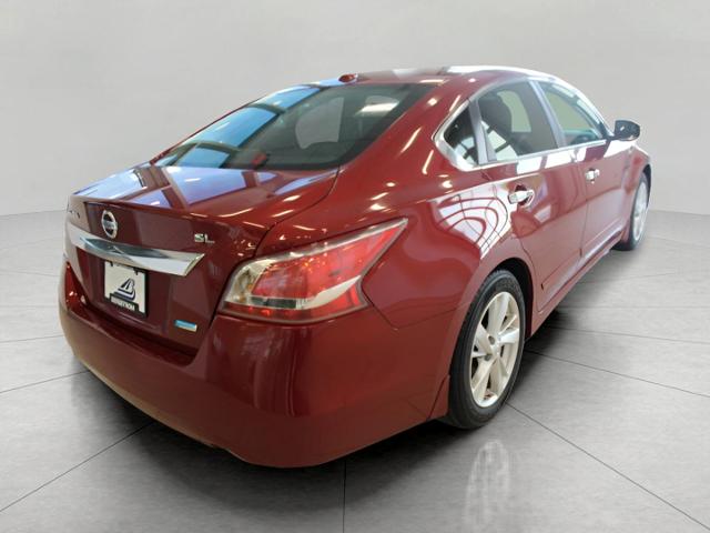 2013 Nissan Altima Vehicle Photo in Green Bay, WI 54304