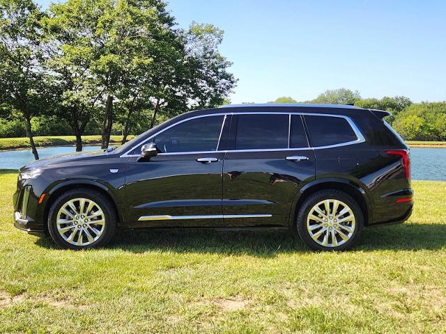 2022 Cadillac XT6 Vehicle Photo in DENTON, TX 76210-9321