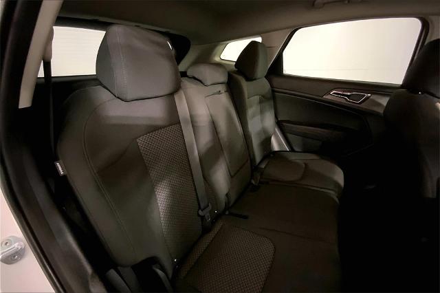 2024 Kia Sportage Vehicle Photo in Lees Summit, MO 64086