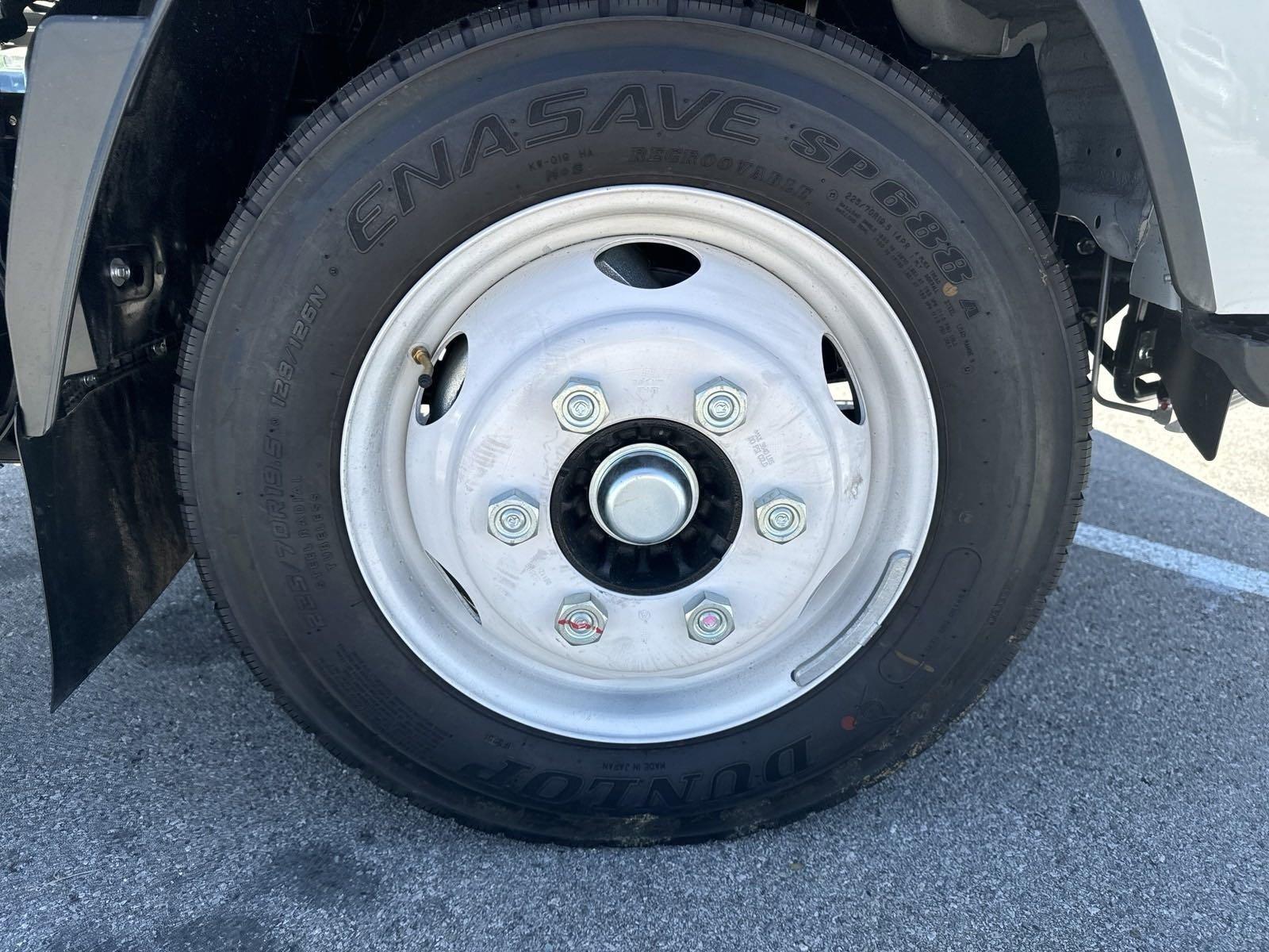 2025 Chevrolet Low Cab Forward 5500 XG Vehicle Photo in GEORGETOWN, TX 78626-7508